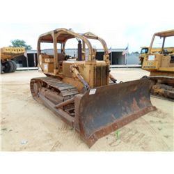 INTERNATIONAL TD15C CRAWLER TRACTOR