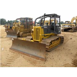KOMATSU D32P-1 CRAWLER TRACTOR