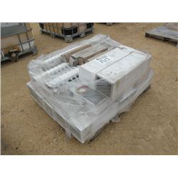 (1) LOT LIGHT FIXTURE & RECESS MOUNTING KITS