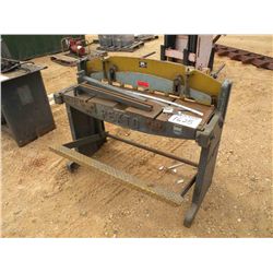 PEXTO 48" METAL SHEAR