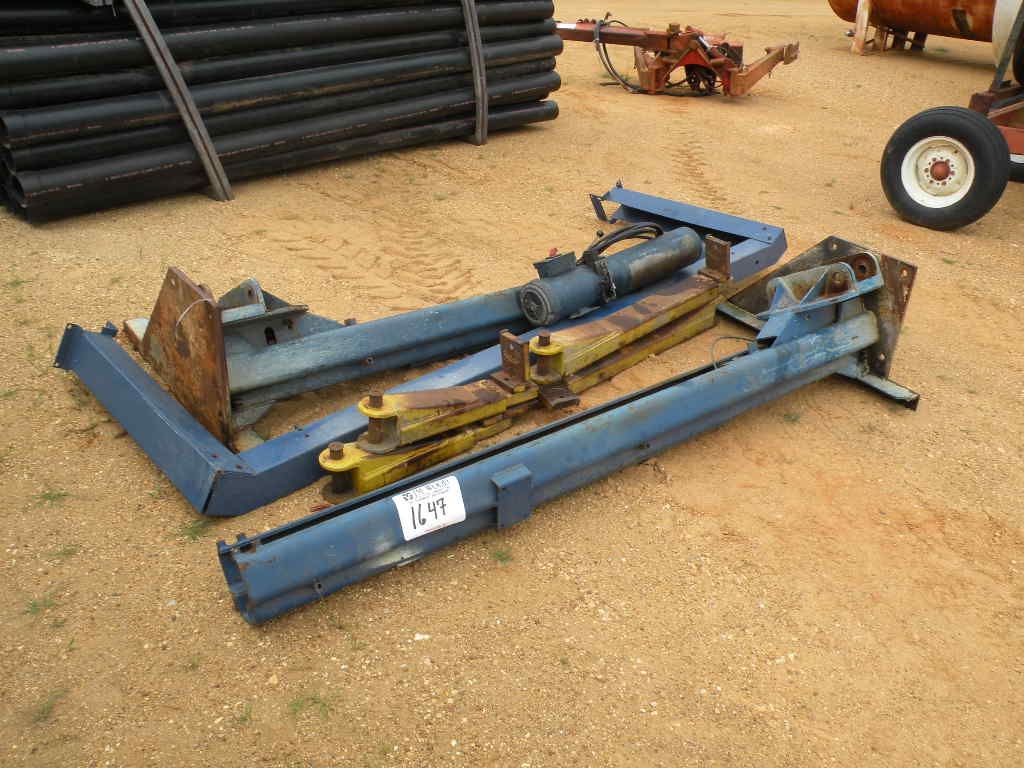 9,000 ROTARY 2 POST CAR LIFT 9,000 ROTARY 2 POST CAR LIFT