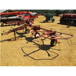 NEW HOLLAND HAY FLUFFER