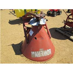 LOWERY 500 HOPPER SPREADER