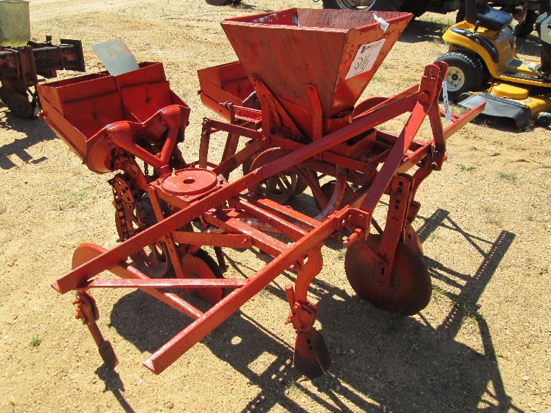 2 ROW PLANTER