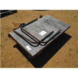 1 LOT (2) PUSH CARTS