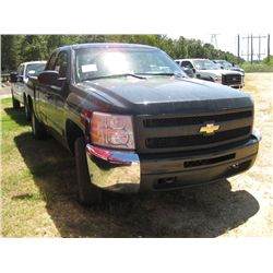 2012 CHEVORLET SILVERADO C1500 EXTENDED CAB PICKUP