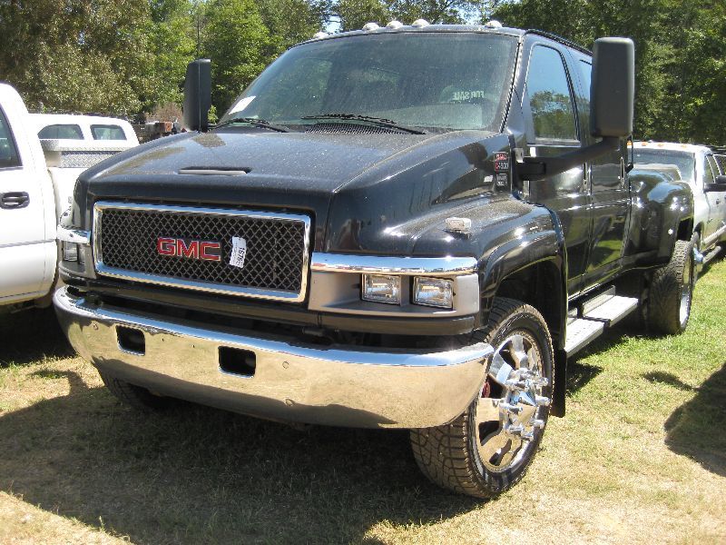 2006 GMC 4500 4X4 DUALLY PICKUP J.M. Wood Auction Company, Inc.