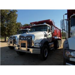 2012 MACK GU713 TRI-AXLE DUMP
