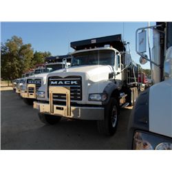 2012 MACK GU713 TRI-AXLE DUMP