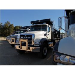 2012 MACK GU713 TRI-AXLE DUMP