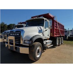 2009 MACK GU713 TRI-AXLE DUMP