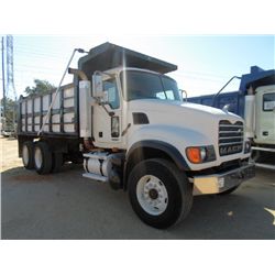 2005 MACK CV713 T/A DUMP