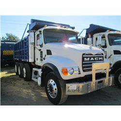 2005 MACK CV713 TRI-AXLE DUMP