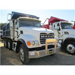 2004 MACK CV713 TRI-AXLE DUMP