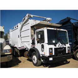 2002 MACK MR690S T/A FRONT LOADER GARBAGE TRUCK