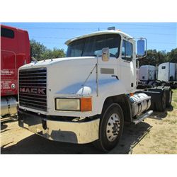 1997 MACK GU713 T/A TRUCK TRACTOR