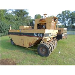 CAT PS-130 PNEUMATIC ROLLER