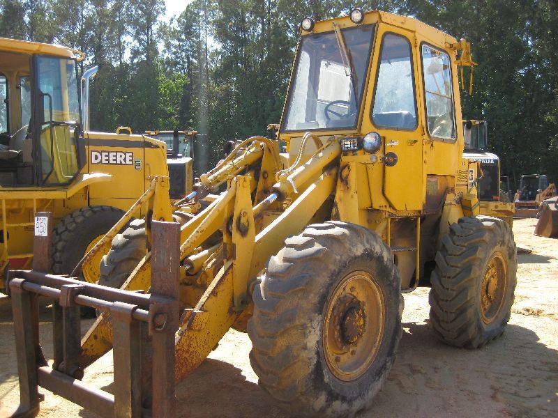 CAT 910 WHEEL LOADER J.M. Wood Auction Company, Inc.