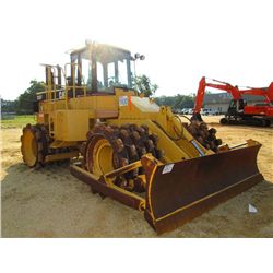 CAT 815F COMPACTOR