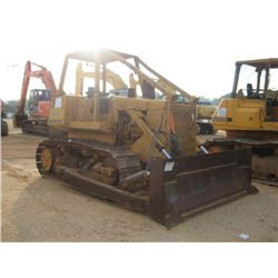 JOHN DEERE 750 CRAWLER TRACTOR