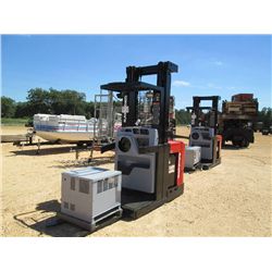 RAYMOND EASI-UPG30TT ELECTRIC FORKLIFT