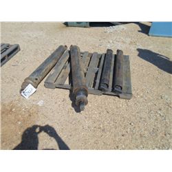 1 LOT (4) HYDRAULIC CYLINDERS