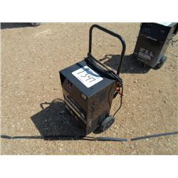 SCHUMACHER SE2352 BATTERY CHARGER