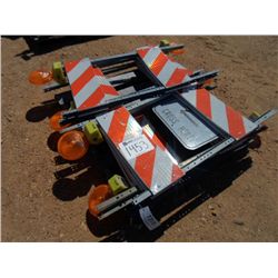 SAFETY BARRICADE W/LIGHT