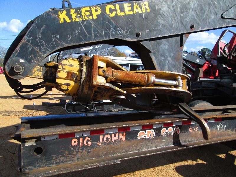 TIGERCAT 250 SELFPROPELLED LOG LOADER