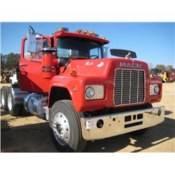 1988 MACK R688ST T/A TRUCK TRACTOR