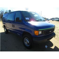 2005 FORD VAN TRUCK