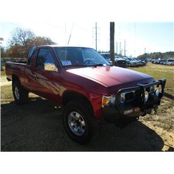 1995 NISSAN 4X4 PICKUP