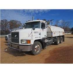 1997 MACK CH613 T/A WATER TRUCK