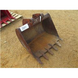 36" BUCKET 1065 _____ ESCO 24" HYDRAULIC EXCA