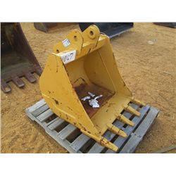 30" HYDRAULIC EXCAVATOR BUCKET