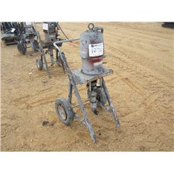 GRACO AIRLESS PAINT SPRAYER