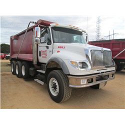2006 INTERNATIONAL 7600 TRI-AXLE DUMP