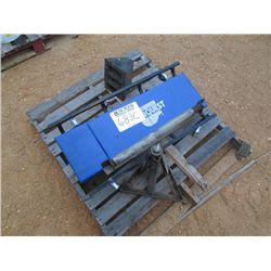 1 LOT MISCELLANEOUS FLOOR DOLLY, CHOCKS