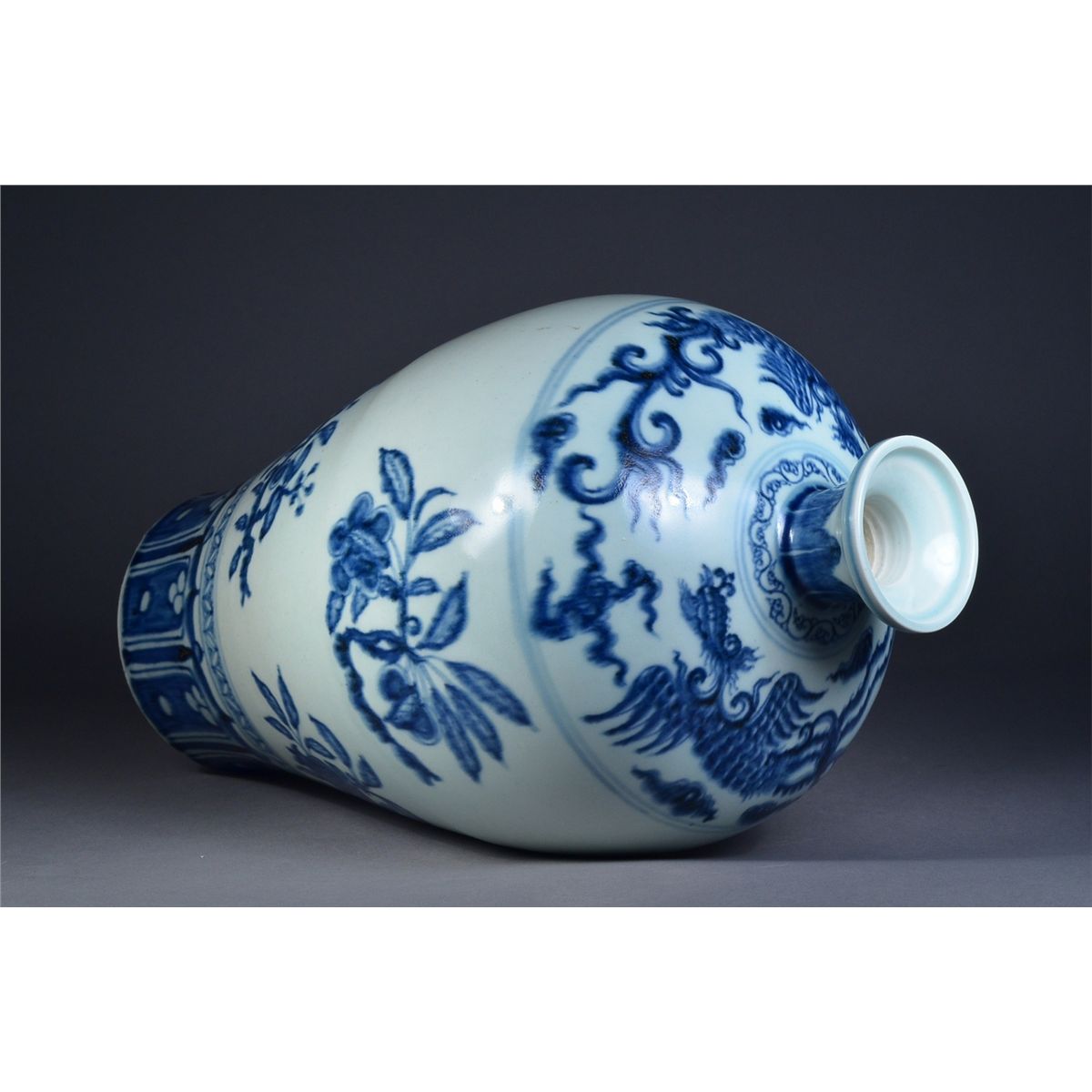 Blue & White Ming Xuande/Yongle Meiping Vase