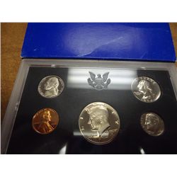 1972 US PROOF SET (WITH BOX)