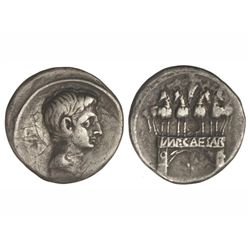 Denario. - 29-27 a.C. - AUGUSTO. - Anv.: Cabeza descubierta de Augusto a derecha. Rev.: Arco del Tri