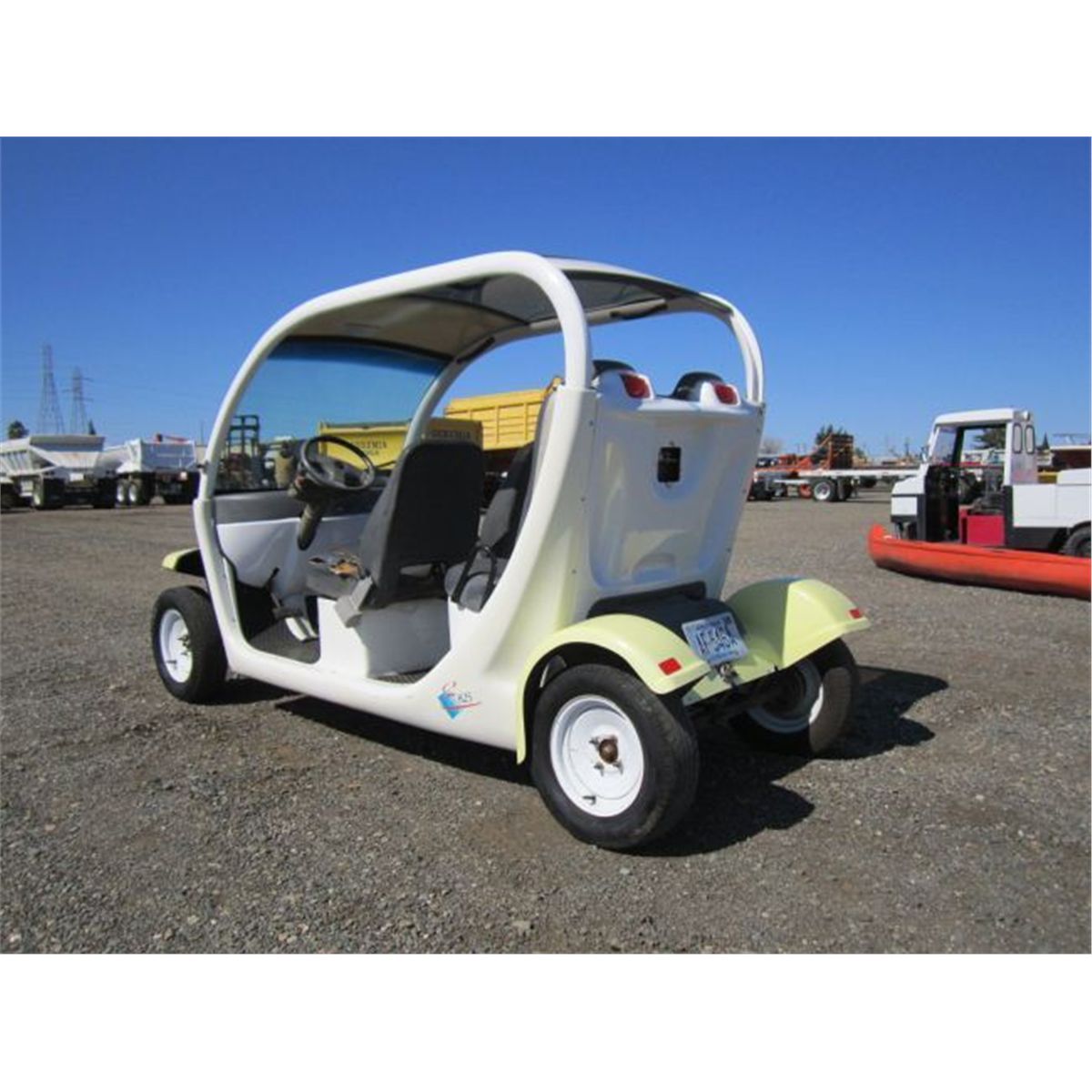 1999 GEM E825 (4)Passenger Electric Vehicle