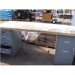 BUTCHER BLOCK WORK BENCH