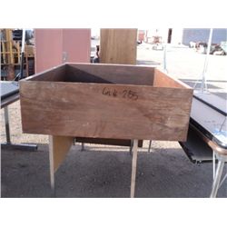 TABLE/BOOK SHELF