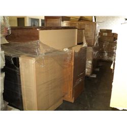 PALLET OF WOOD HANGING KITCHEN CABINETS