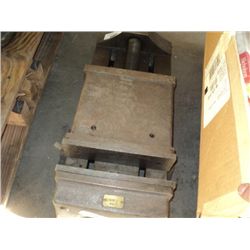 12" VISE