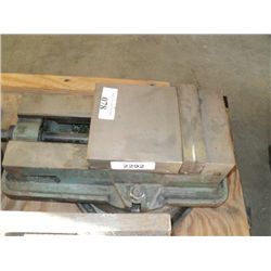 6" VISE