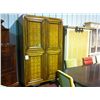Image 1 : DORSAY ARMOIRE
