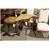 Image 1 : NEAPOLITAN 17TH CENTURY CORNER TABLE