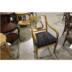 ANTIQUE CHAIR